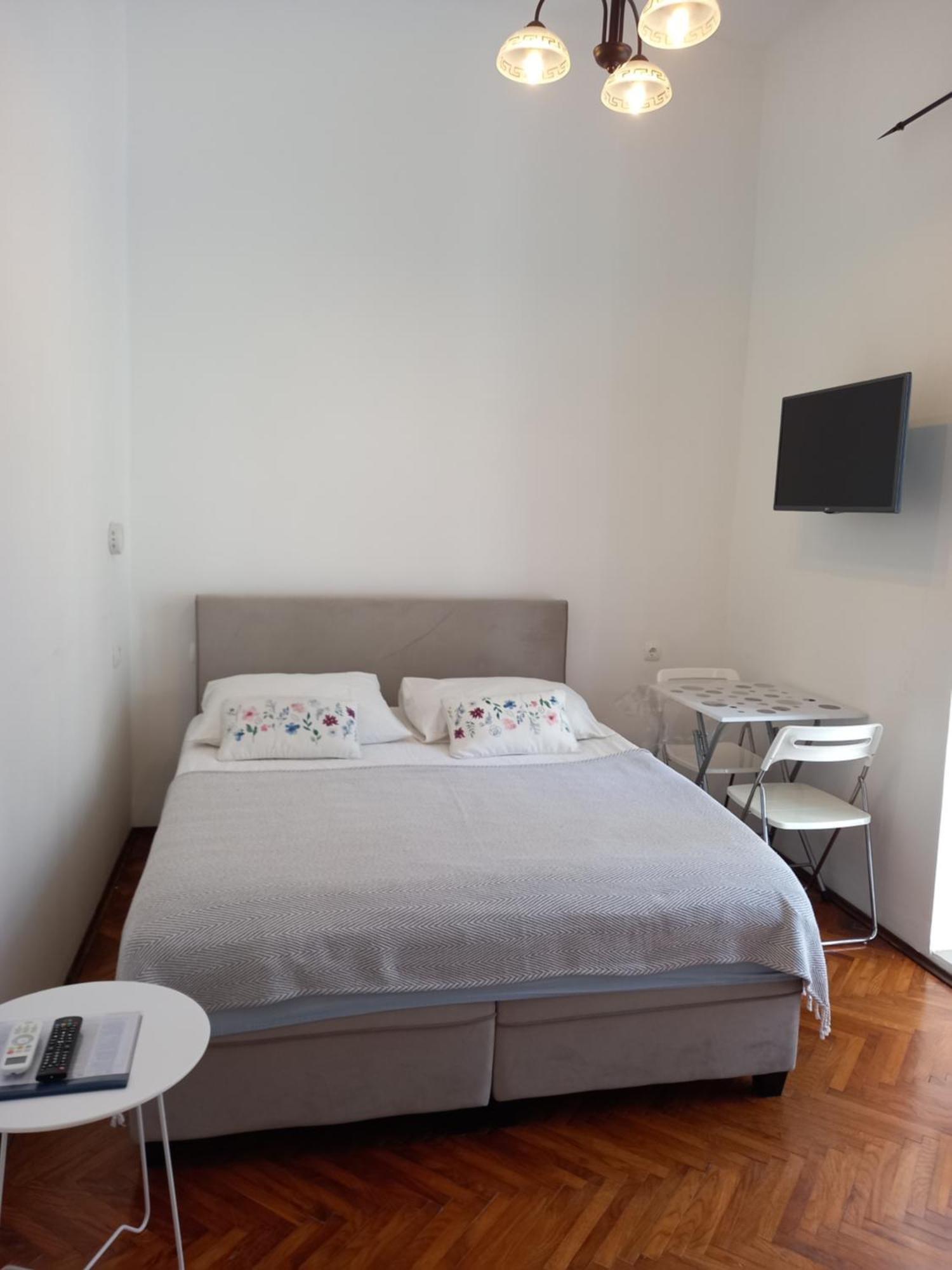 Apartmani Iris I Ana Crikvenica Exterior photo
