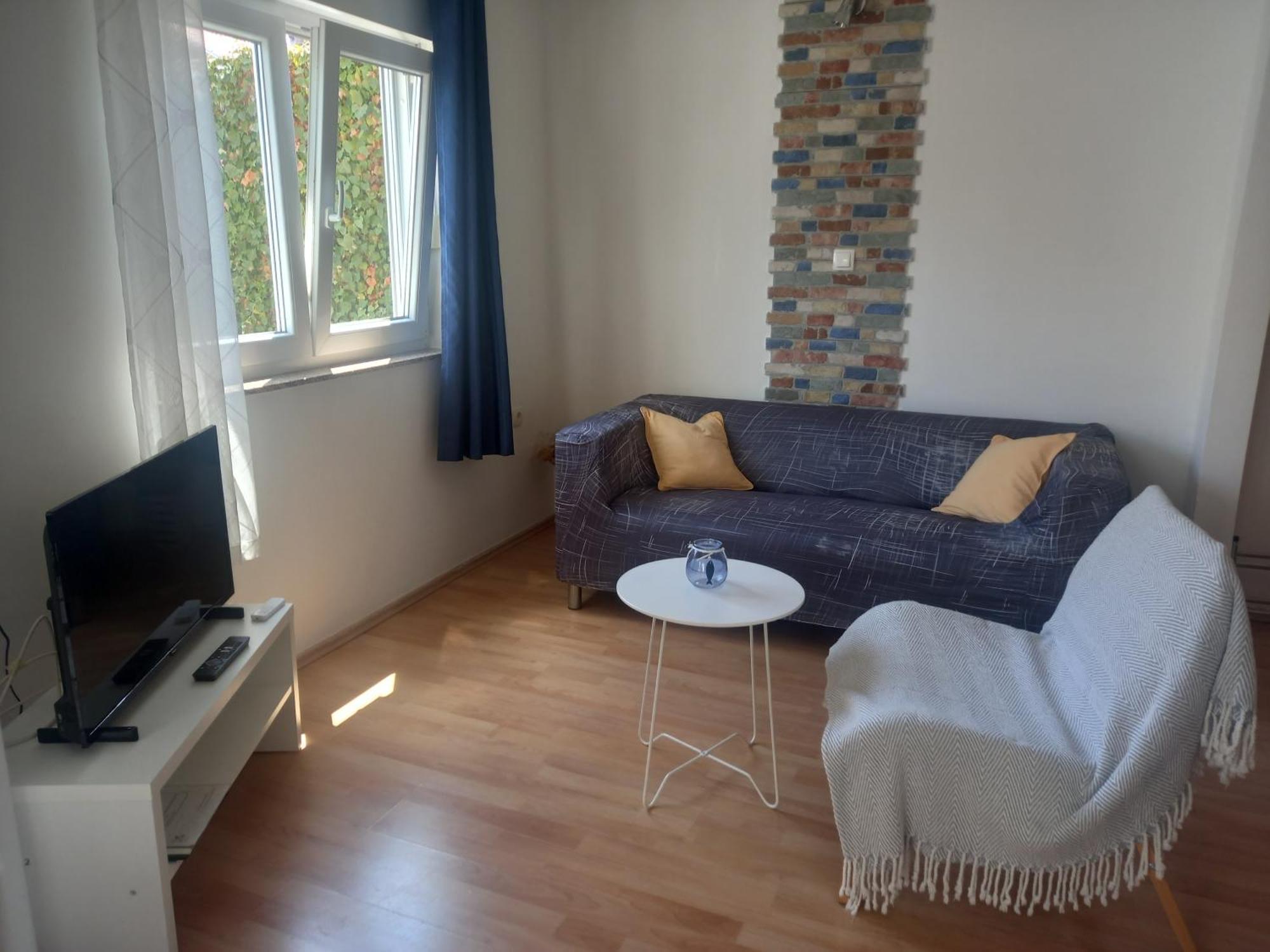 Apartmani Iris I Ana Crikvenica Exterior photo